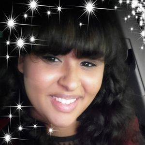 Meet your Posher, Corina